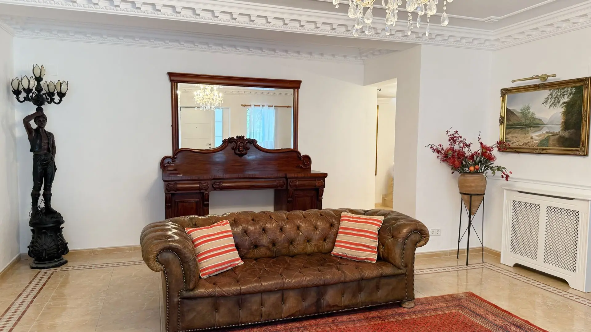 Chesterfield Anrichte
